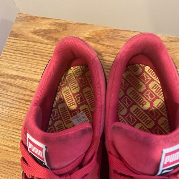 Puma suede mens size 13 lightly worn. Pink black white - Picture 2 of 10